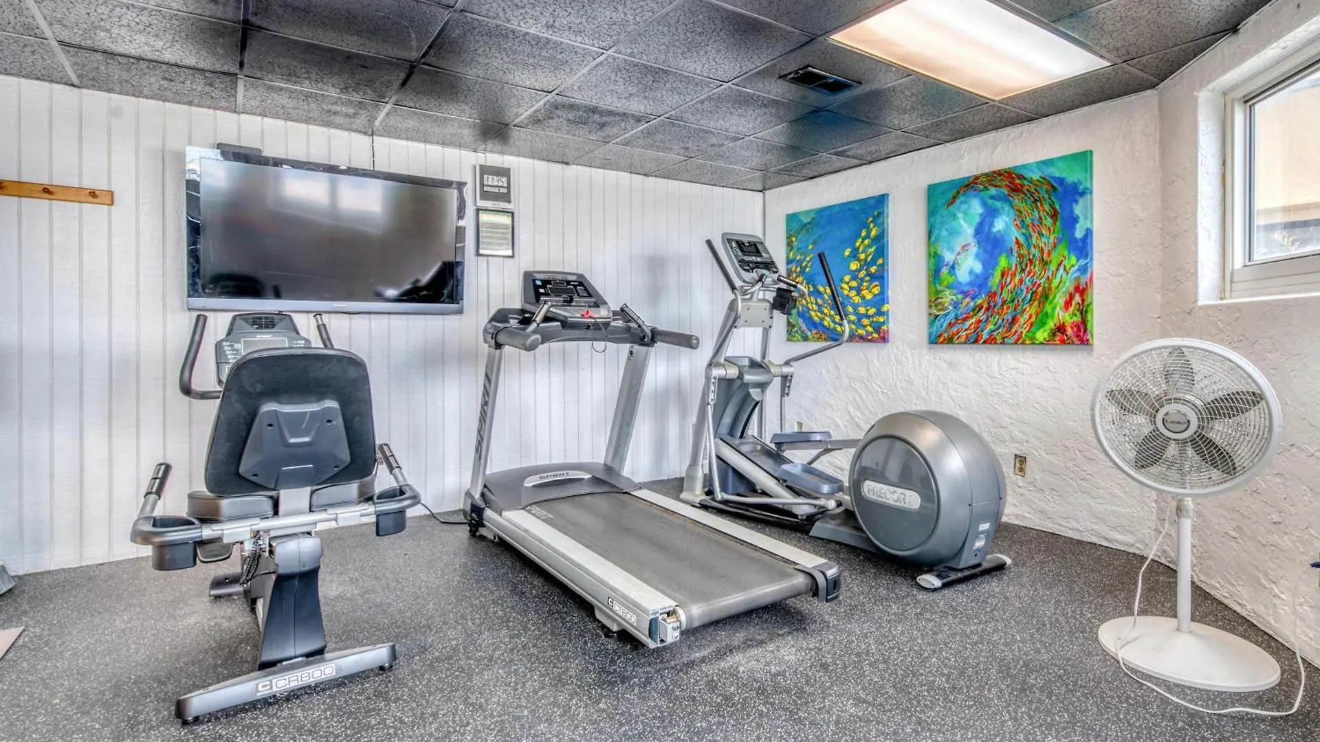 Beach House Condominiums D404 - Beachfront With Pool, Wifi, & Beach Service Destin