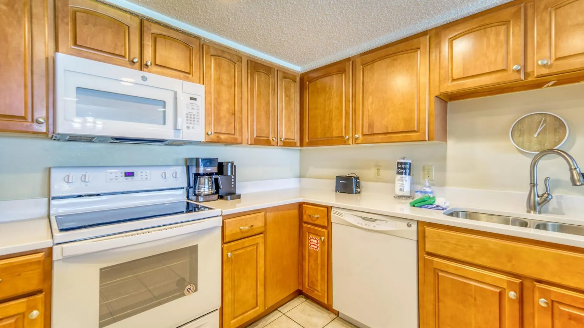 Beach House Condominiums D404 - Beachfront With Pool, Wifi, & Beach Service Destin 0*,  United States