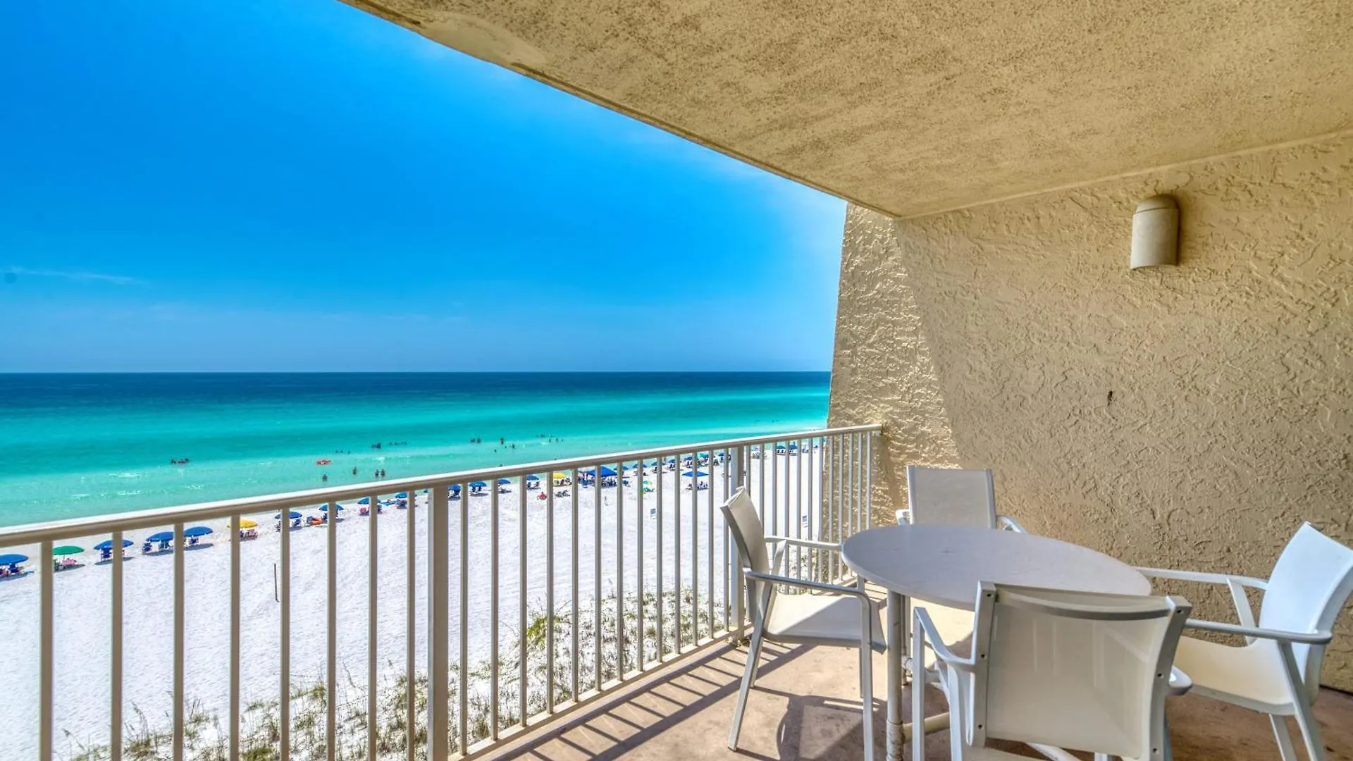 Apartment Beach House Condominiums D404 - Beachfront With Pool, Wifi, & Beach Service Destin United States