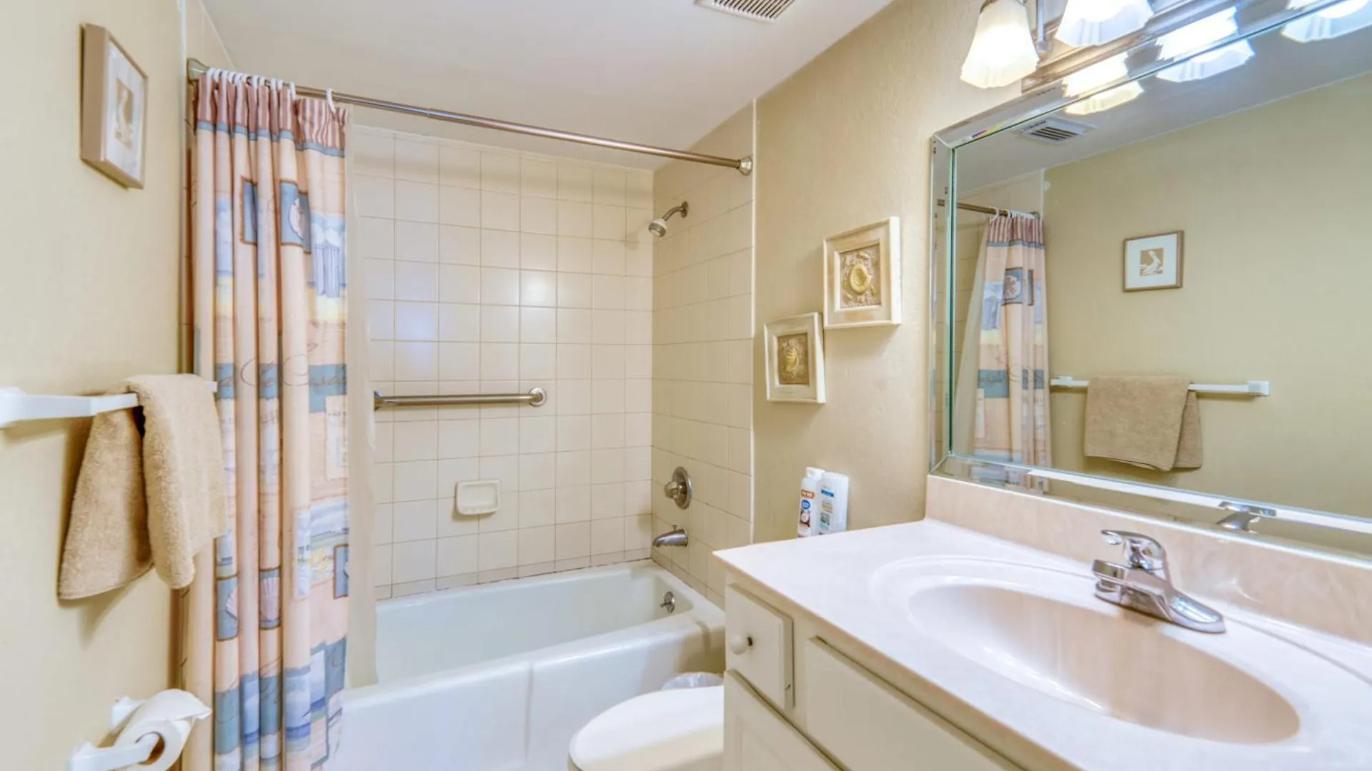 Apartment Beach House Condominiums D404 - Beachfront With Pool, Wifi, & Beach Service Destin United States