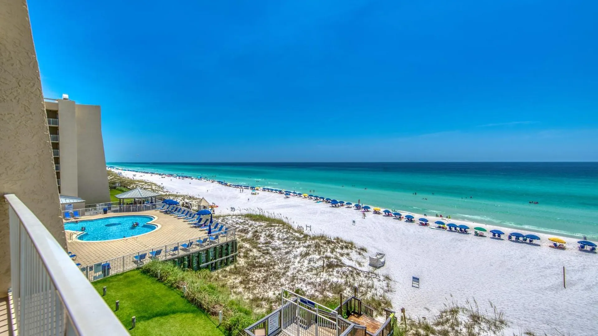 Apartment Beach House Condominiums D404 - Beachfront With Pool, Wifi, & Beach Service Destin United States